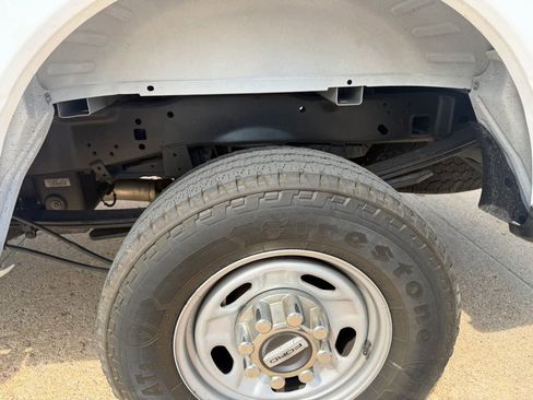 Used 2018 Ford F250 XL w/ Power Equipment Group AWD/4WD image 12