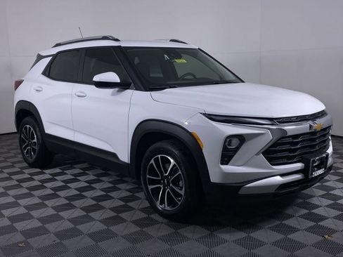 New 2026 Chevrolet TrailBlazer LT w/ Convenience Package FWD image 19