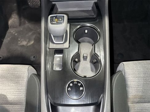 Used 2023 Nissan Rogue SV image 30