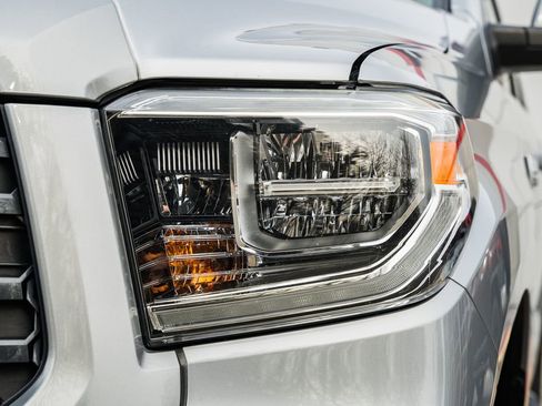 Used 2019 Toyota Tundra Platinum image 17