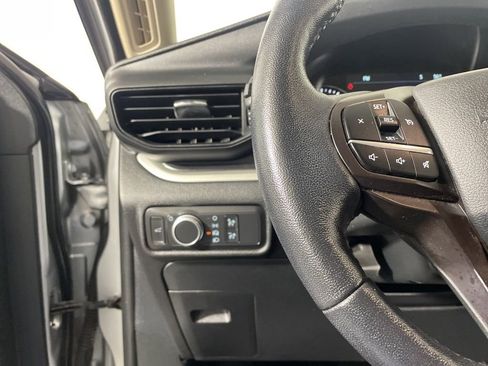 Used 2020 Ford Explorer XLT w/ Comfort Package AWD/4WD image 13