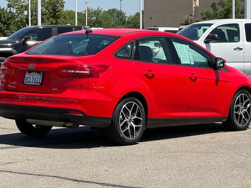 Used 2017 Ford Focus SEL FWD image 5