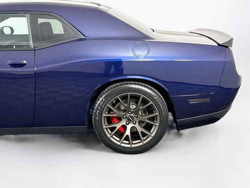 Used 2016 Dodge Challenger SRT Hellcat RWD image 43