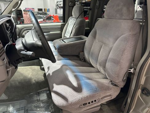 Used 1998 Chevrolet Silverado 2500 4x4 Extended Cab w/ Preferred Equipment Group 2 image 11