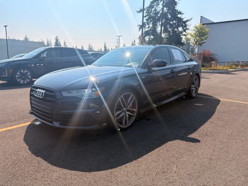 Used 2017 Audi S6 Premium Plus w/ S6 Sport Package AWD/4WD image 2