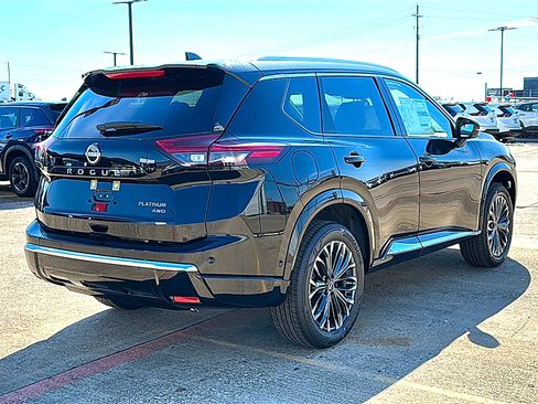 New 2026 Nissan Rogue Platinum w/ Platinum Premium Package image 8