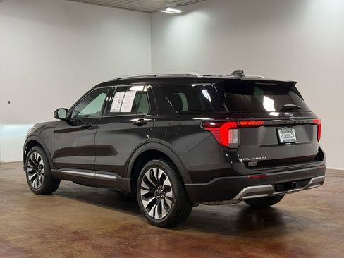 Used 2025 Ford Explorer Platinum w/ LUX Leather Package AWD/4WD image 26