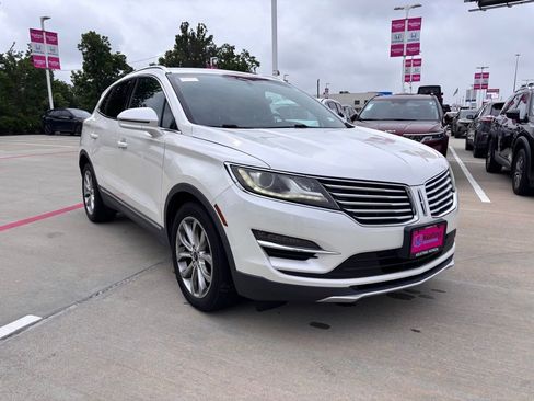 Used 2015 Lincoln MKC FWD w/ Equipment Group 101A Select image 1