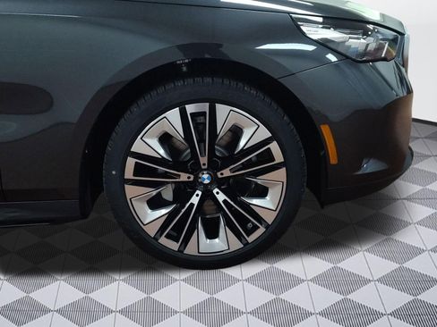 New 2026 BMW 530i xDrive AWD/4WD image 11