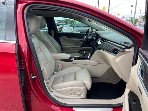Used 2014 Cadillac XTS Premium image 11