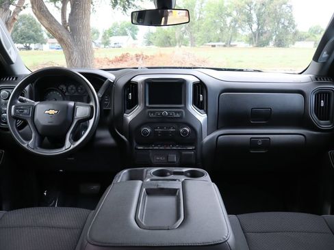 Used 2021 Chevrolet Silverado 1500 Custom AWD/4WD image 16