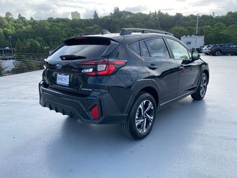 Used 2025 Subaru Crosstrek 2.0i Premium AWD/4WD image 4
