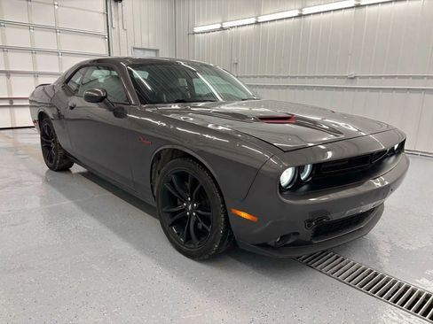 Used 2017 Dodge Challenger SXT Plus image 13