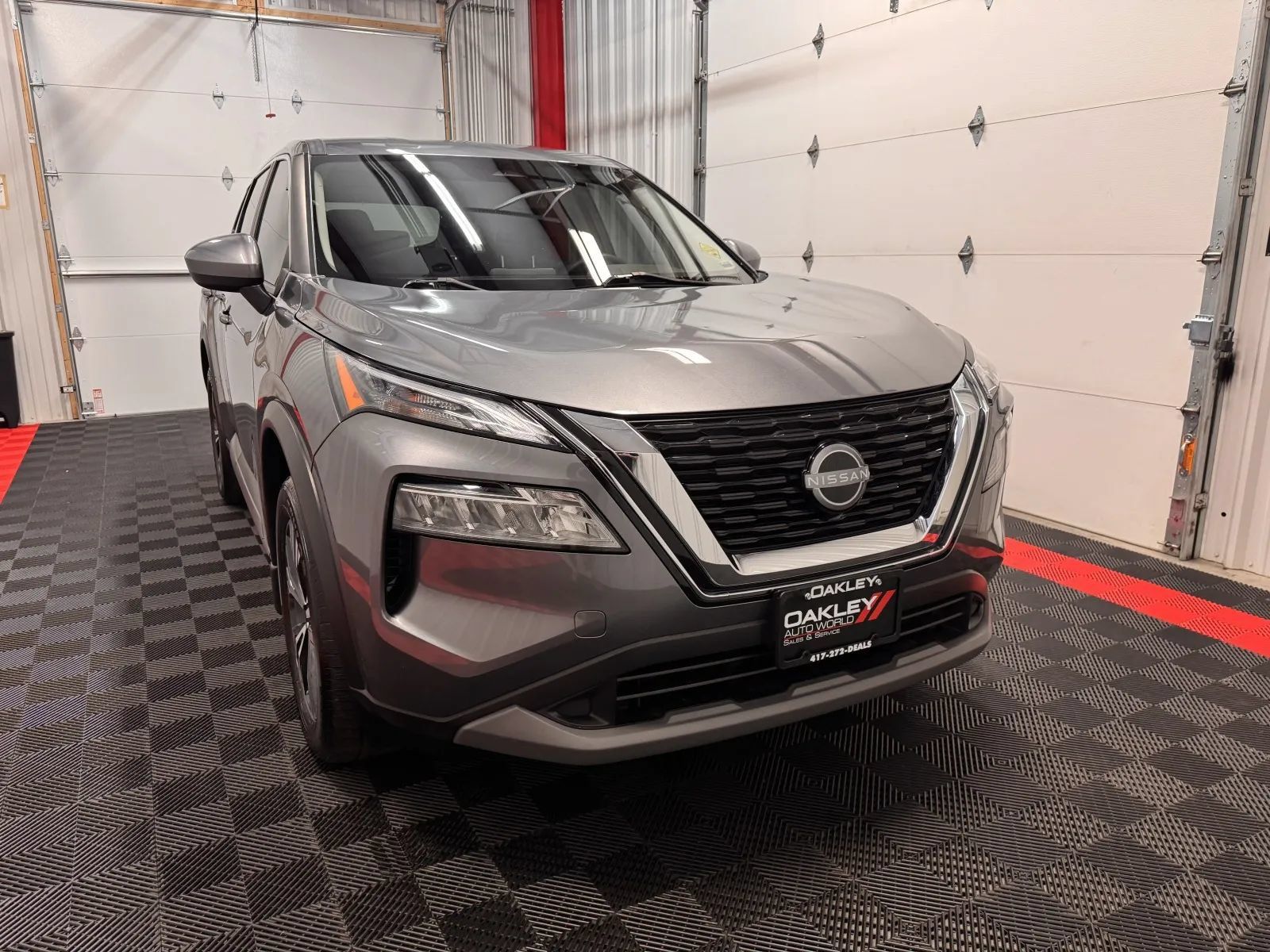 Used 2023 Nissan Rogue SV AWD/4WD image 6
