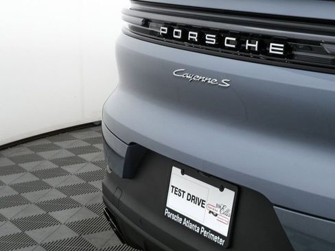 New 2026 Porsche Cayenne S image 37