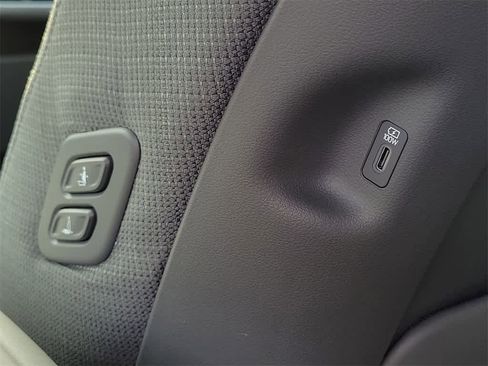 New 2026 Hyundai Ioniq 9 SE image 14