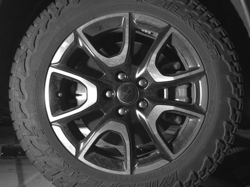 Used 2025 Jeep Compass Trailhawk AWD/4WD image 13