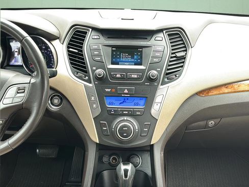 Used 2013 Hyundai Santa Fe Sport 2.0T FWD image 18