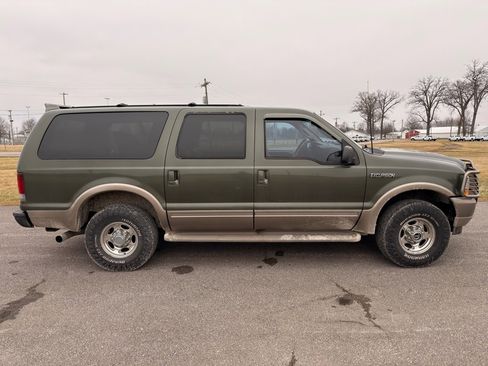 Used 2003 Ford Excursion Eddie Bauer image 3