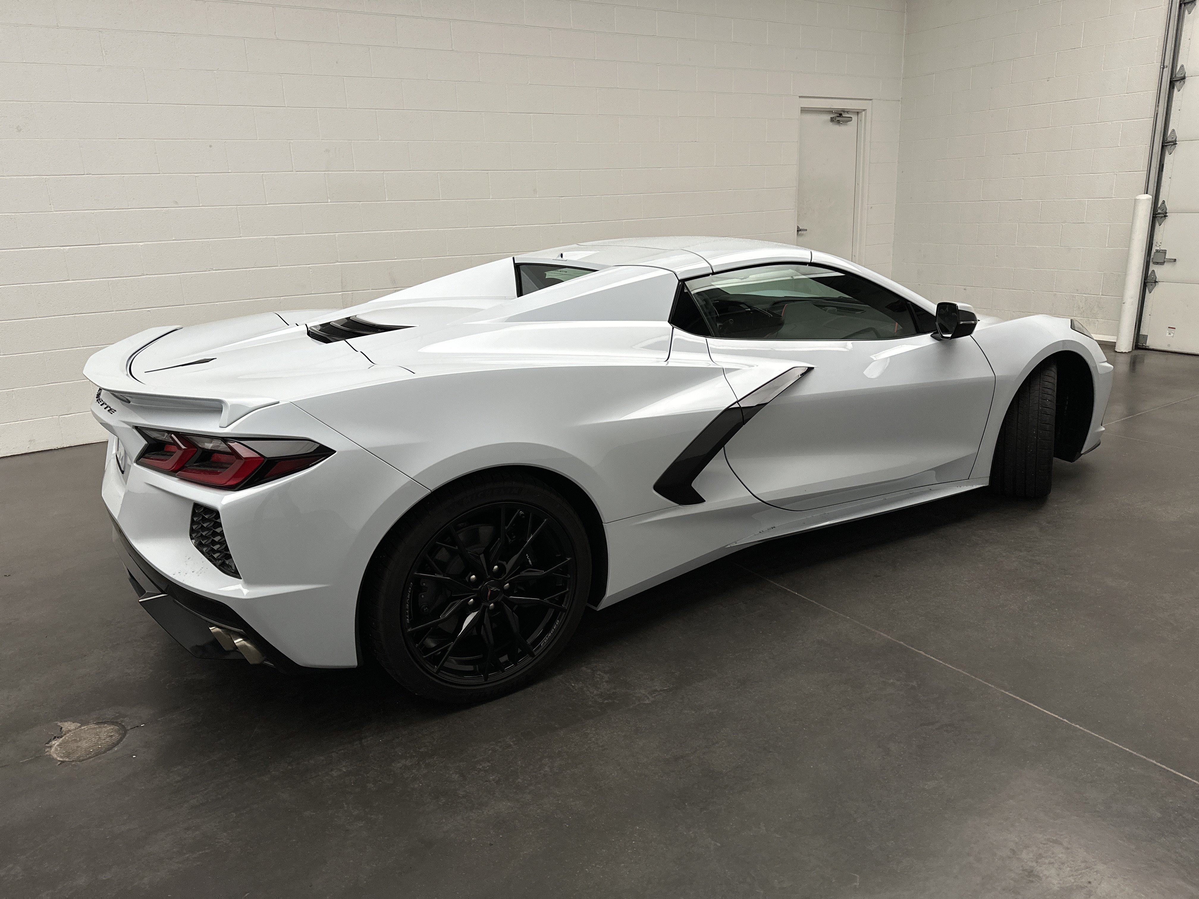Used 2024 Chevrolet Corvette Stingray Premium Conv w/ 3LT RWD image 8