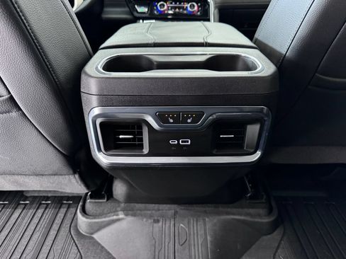 Used 2025 GMC Sierra 1500 Denali w/ Denali Reserve Package AWD/4WD image 25