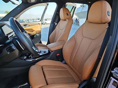 Used 2024 BMW X3 sDrive30i w/ Premium Package image 15