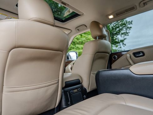 Used 2019 Nissan Armada SL w/ Premium Package RWD image 29
