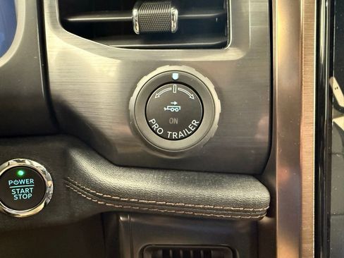 New 2025 Ford F150 Lightning Lariat image 32