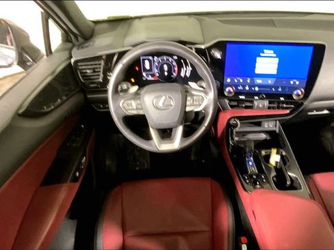 Used 2023 Lexus NX 350 Premium image 6