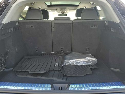 Certified 2025 Audi Q5 Premium w/ Convenience Package image 34