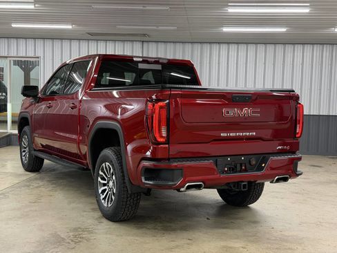 Used 2023 GMC Sierra 1500 AT4 w/ AT4 Premium Package AWD/4WD image 9