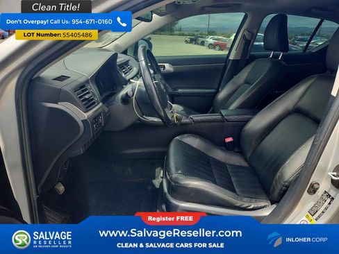 Used 2013 Lexus CT 200h w/ Premium Pkg w/Navigation FWD image 9