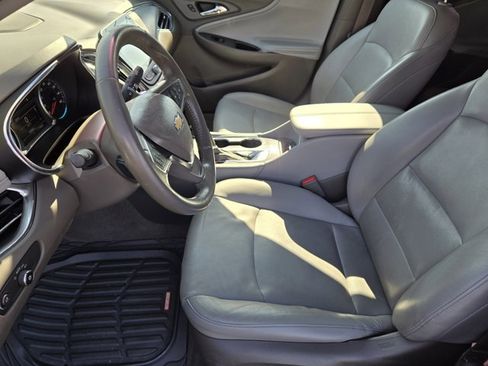Used 2018 Chevrolet Malibu LT w/ Leather Package image 11