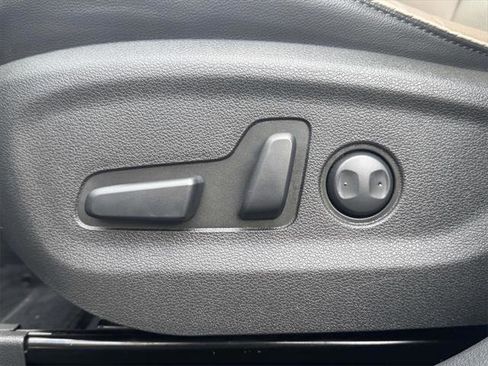 Certified 2021 Hyundai Tucson Limited image 17