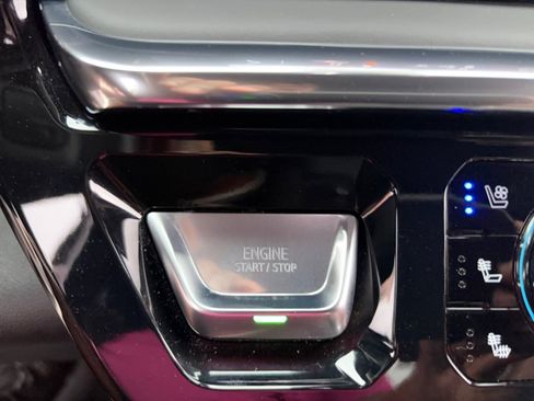 Certified 2025 GMC Sierra 2500 Denali Ultimate AWD/4WD image 20