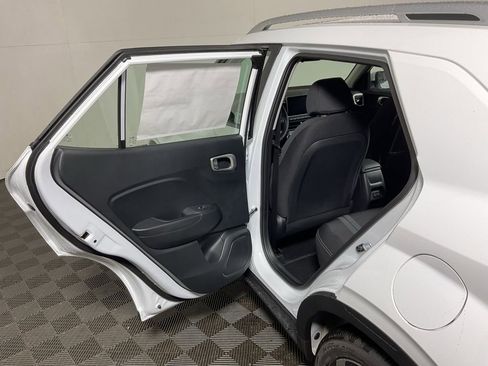 New 2026 Hyundai Venue SEL image 32