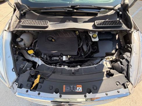 Used 2017 Ford Escape Titanium w/ Equipment Group 301A AWD/4WD image 8