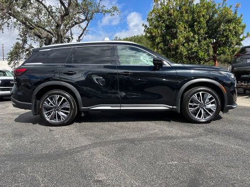 Certified 2026 INFINITI QX60 Luxe w/ Cargo Package FWD image 2