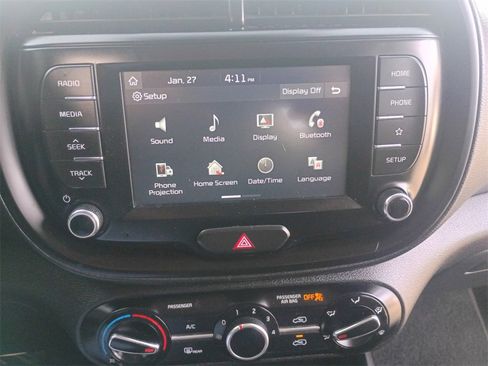 Used 2021 Kia Soul LX image 22