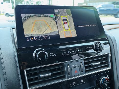 Used 2023 Nissan Armada SL image 4