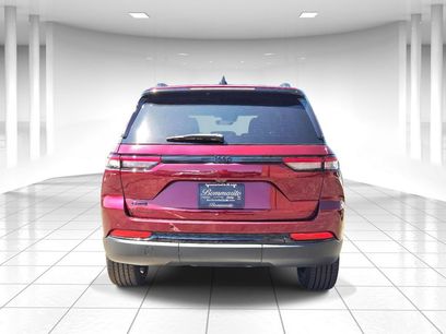 New 2025 Jeep Grand Cherokee Altitude