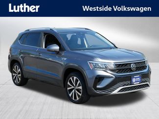 Certified 2023 Volkswagen Taos SE w/ Panoramic Sunroof Package AWD/4WD video 1