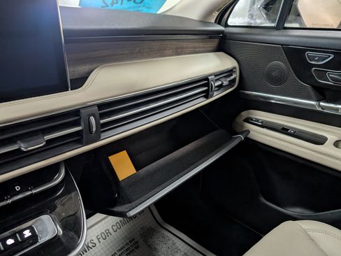 New 2026 Lincoln Corsair Reserve w/ Jet Appearance Package image 18