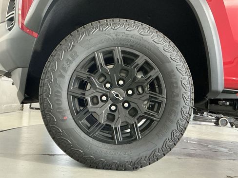 New 2026 Chevrolet Colorado Trail Boss AWD/4WD image 13