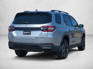 New 2026 Honda Pilot Black Edition video 2