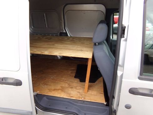 Used 2012 Ford Transit Connect XLT image 19