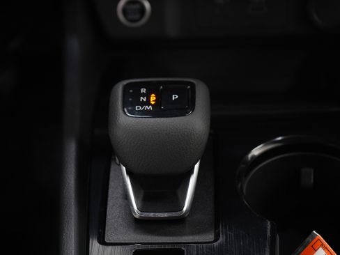 Used 2023 Nissan Rogue SV AWD/4WD image 19