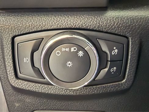 Used 2018 Ford Expedition Max XLT w/ Equipment Group 202A AWD/4WD image 26