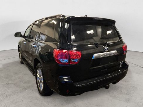 Used 2016 Toyota Sequoia Platinum image 3
