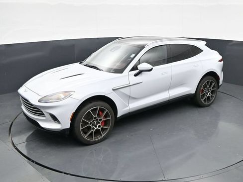 Used 2021 Aston Martin DBX AWD/4WD image 32